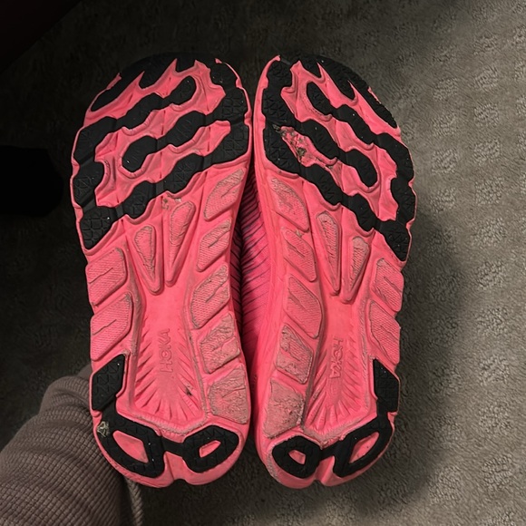 Hoka women’s sneakers super comfortable! - Picture 4 of 6